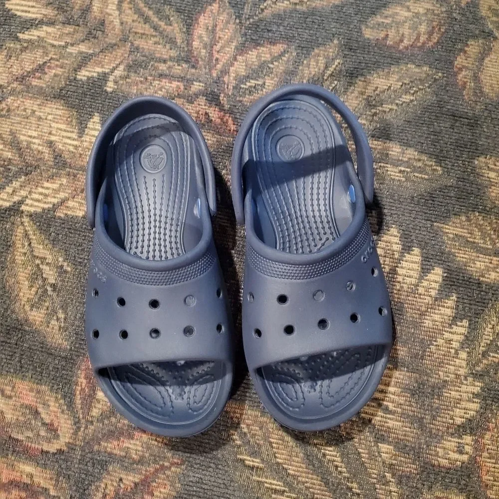 Kids two-toned blue sandals